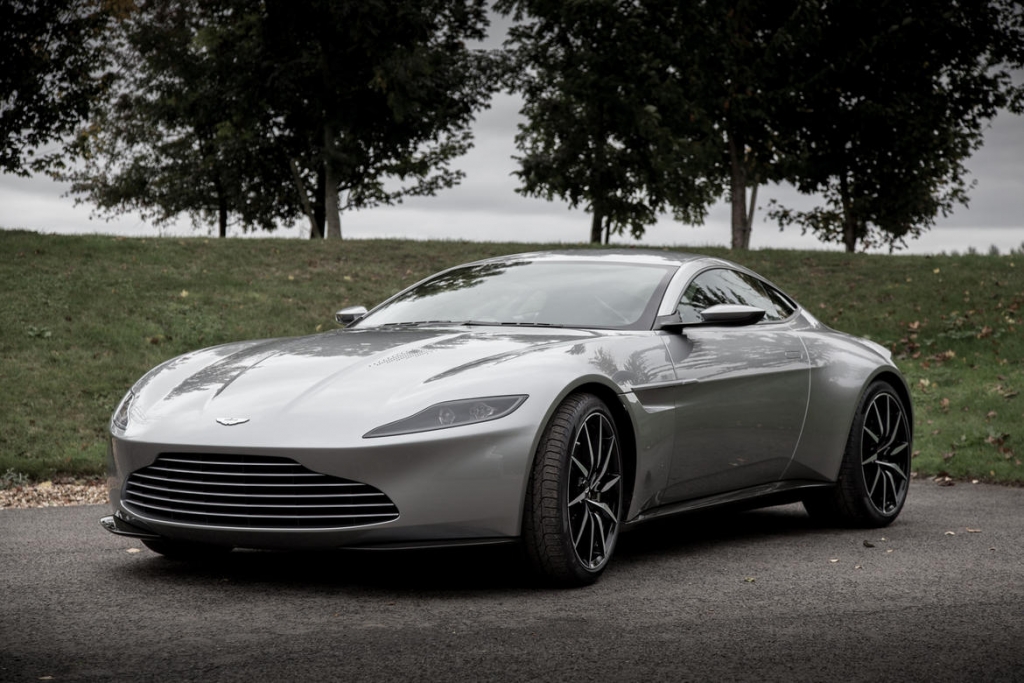 Aston Martin DB10